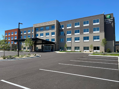 Holiday Inn Express & Suites Madison West - Middleton, an IHG Hotel