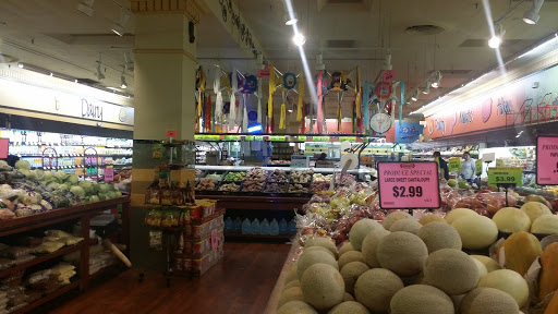 Supermarket «Supremo Food Market», reviews and photos, 249 E Front St, Plainfield, NJ 07060, USA