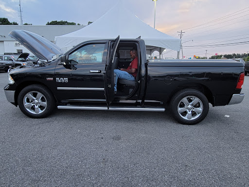 Used Car Dealer «Prince Frederick Chrysler Jeep Dodge Ram», reviews and photos, 265 Solomons Island Rd N, Prince Frederick, MD 20678, USA