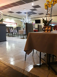 Atmosphère du Restaurant vietnamien Restaurant ON AIME à La Fare-les-Oliviers - n°6