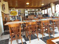 Atmosphère du Restaurant La Taverne Villageoise à Wambrechies - n°1