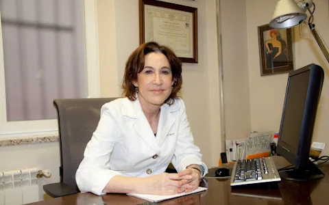 Centro Médico Dermatológico - Dra. María Dolores Moya González image