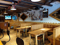 Atmosphère du Restaurant Le Tonneau à Fontcouverte-la-Toussuire - n°9