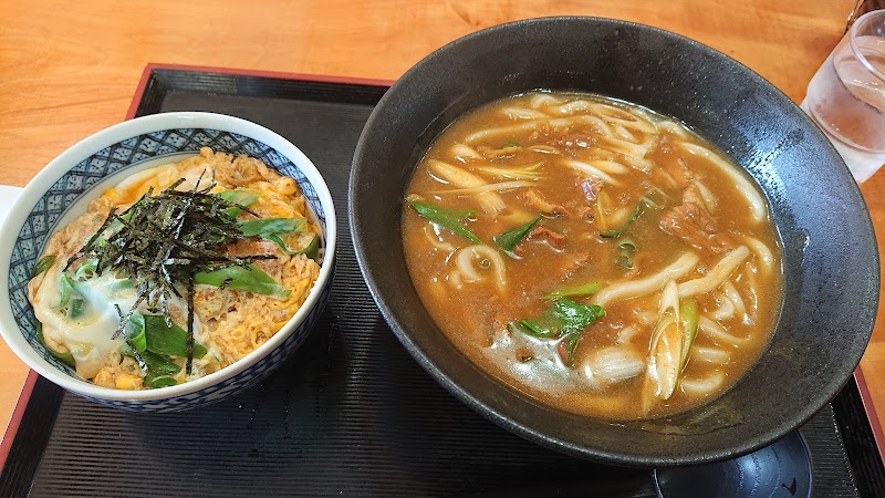 カレーうどん・花鶴 交野店