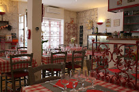 Atmosphère du Restaurant français Aux deux chefs à Nice - n°13
