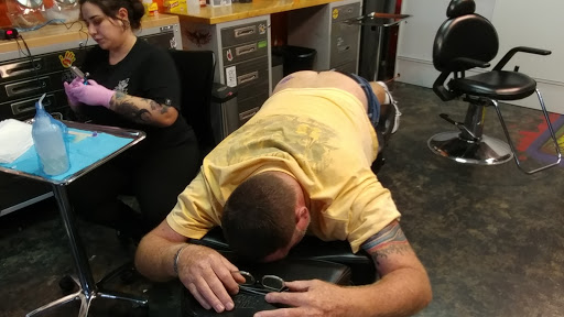 Tattoo Shop «LocoMotive Tattoo Studio», reviews and photos, 3850 E Gulf to Lake Hwy #6, Inverness, FL 34453, USA