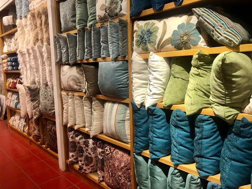 Home Goods Store «Pier 1 Imports», reviews and photos, 1406 Twixt Town Rd, Marion, IA 52302, USA