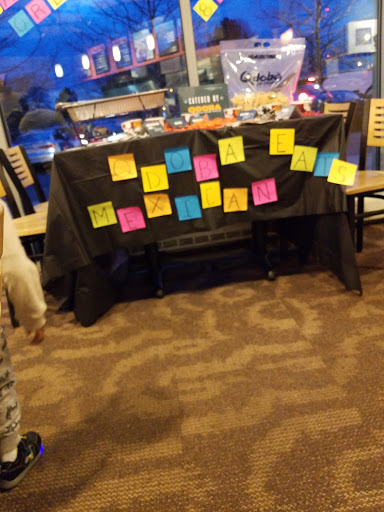 Mexican Restaurant «QDOBA Mexican Eats», reviews and photos, 523 Fellsway, Medford, MA 02155, USA