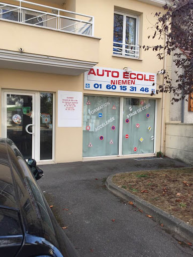 Auto-École Niemen à Sainte-Geneviève-des-Bois, Essonne