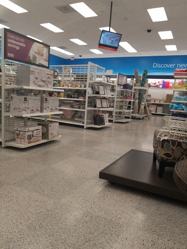 Clothing Store «Ross Dress for Less», reviews and photos, 16250 Paramount Blvd, Paramount, CA 90723, USA