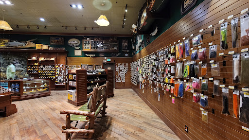 Sporting Goods Store «Bass Pro Shops», reviews and photos, 11550 Lakeridge Pkwy, Ashland, VA 23005, USA