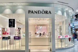Pandora Jewelry Mall of America image