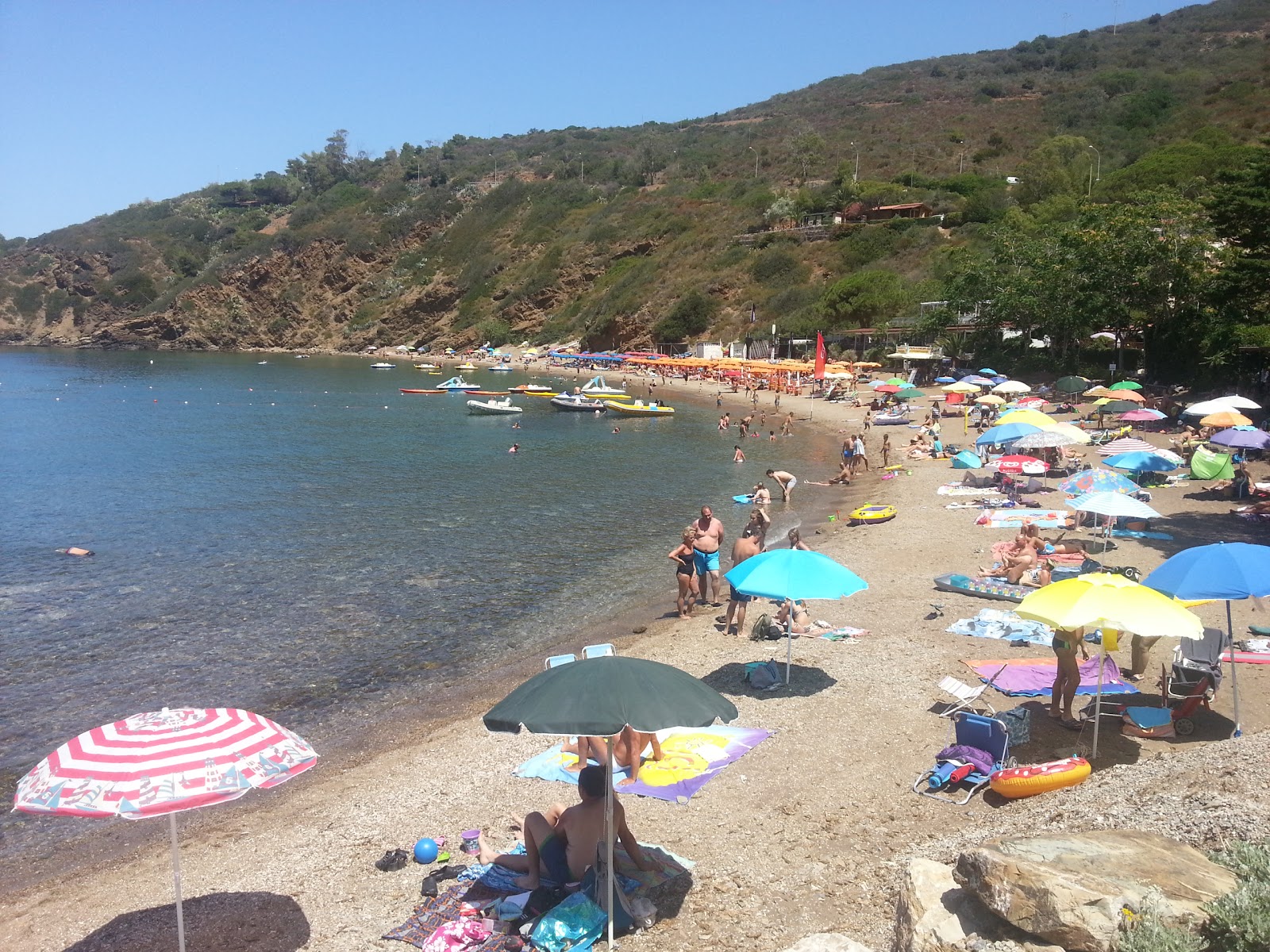 Foto de Praia Innamorata - lugar popular entre os apreciadores de relaxamento