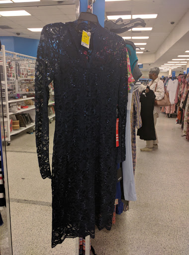 Clothing Store «Ross Dress for Less», reviews and photos, 9616 Reisterstown Rd, Garrison, MD 21117, USA