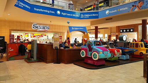 Shopping Mall «Towne East Square», reviews and photos, 7700 E Kellogg Dr, Wichita, KS 67207, USA