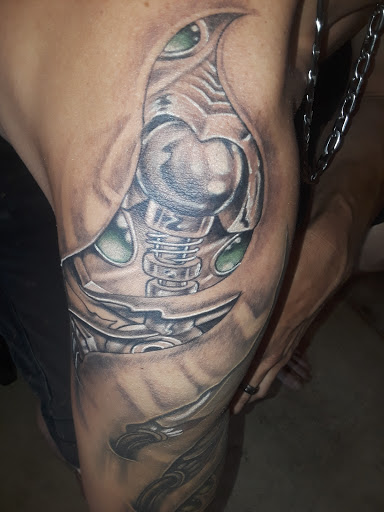 Tattoo Shop «Legacy Blue Tattoo Studio», reviews and photos, 39318 US Hwy 19 N, Tarpon Springs, FL 34689, USA