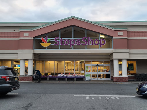 Grocery Store «Stop & Shop», reviews and photos, 400 Demarest Ave, Closter, NJ 07624, USA