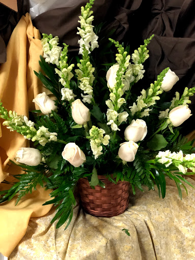Florist «Elite Floral & Gift Shoppe», reviews and photos, 504 N Alafaya Trail #109, Orlando, FL 32828, USA