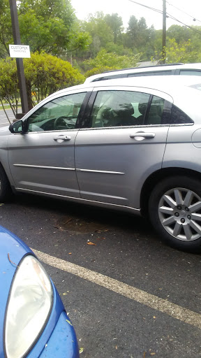 Car Dealer «Brown Dodge Chrysler Jeep», reviews and photos, 960 Hilton Heights Rd, Charlottesville, VA 22901, USA