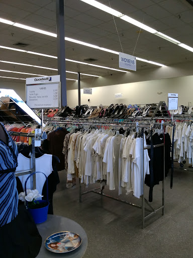 Thrift Store «Goodwill», reviews and photos