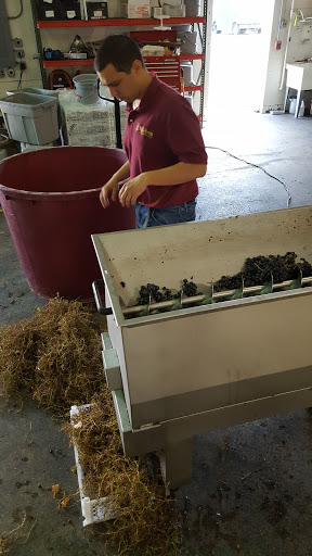 Wine Store «Wine Room», reviews and photos, 1 Esterbrook Ln, Cherry Hill, NJ 08003, USA