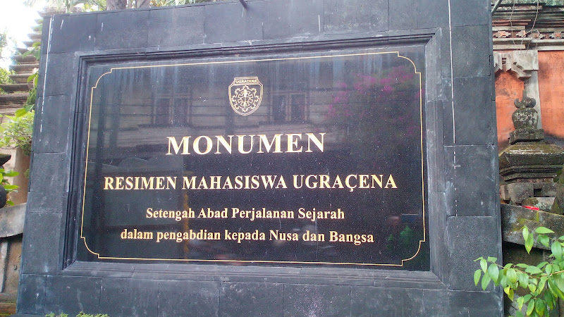 Monumen Resimen Mahasiswa Ugracena