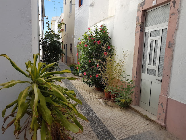 R. do Comércio 1 7, 8700-427 Olhão