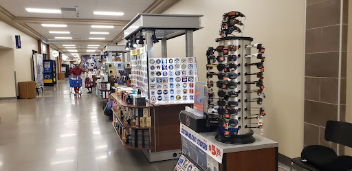 Grocery Store «MacDill Commissary», reviews and photos, 2908 N Boundary Blvd, Tampa, FL 33621, USA