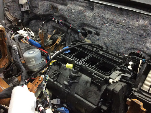 Auto Repair Shop «Weber Automotive Service, Inc.», reviews and photos, 214 Greenwood Rd, Glenview, IL 60025, USA