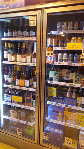 Grocery Store «Columbia Market», reviews and photos, 450 Wa Na Pa St, Cascade Locks, OR 97014, USA