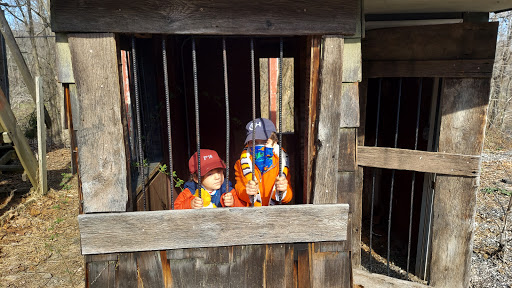 Ski Shop «Cabin Craft Snowboard & Ski Shop», reviews and photos, 2 Main St, Spring Mt, PA 19478, USA