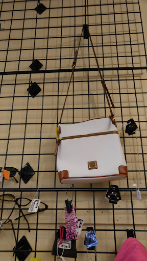 Used Clothing Store «Clothes Mentor», reviews and photos, 4420 Dixie Hwy #132, Louisville, KY 40216, USA