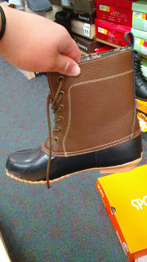 Shopping Mall «Lebanon Valley Mall», reviews and photos, 2231 Lebanon Valley Mall, Lebanon, PA 17042, USA