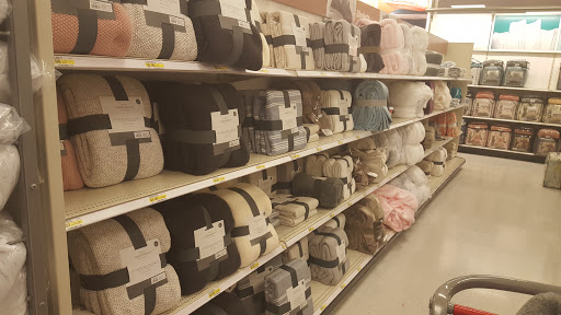 Department Store «Target», reviews and photos, 2705 Teller Rd, Thousand Oaks, CA 91320, USA