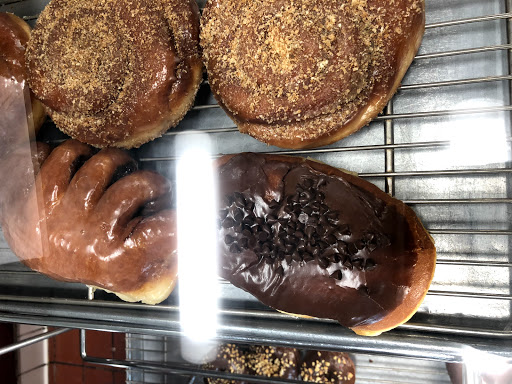 Donut Shop «Yummy Donuts & Croissants», reviews and photos, 13439 Osborne St # 12, Arleta, CA 91331, USA