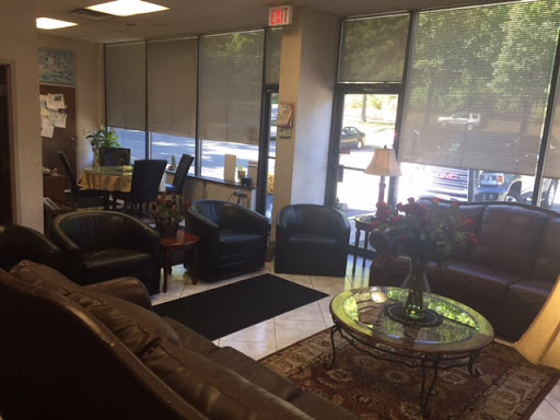 Oil Change Service «Newtown Car Care Center», reviews and photos, 3 Commerce Rd, Newtown, CT 06470, USA