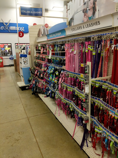 Pet Supply Store «PetSmart», reviews and photos, 20530 E 13 Mile Rd, Roseville, MI 48066, USA