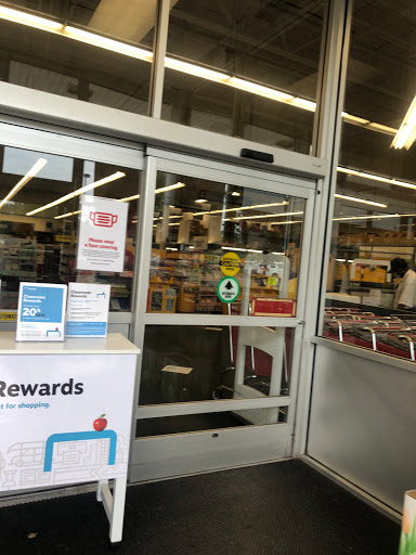 Office Supply Store «Staples», reviews and photos, 1075 N Main St, Warrington, PA 18976, USA