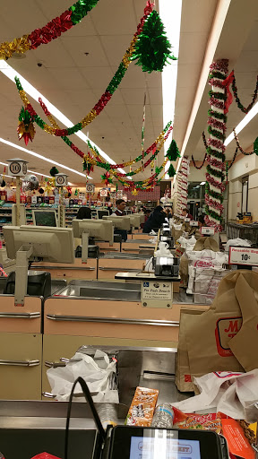 Grocery Store «Market Basket», reviews and photos, 310 Mishawum Rd, Woburn, MA 01801, USA