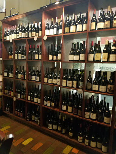Wine Bar «Oregon Wines On Broadway», reviews and photos, 515 SW Broadway, Portland, OR 97205, USA
