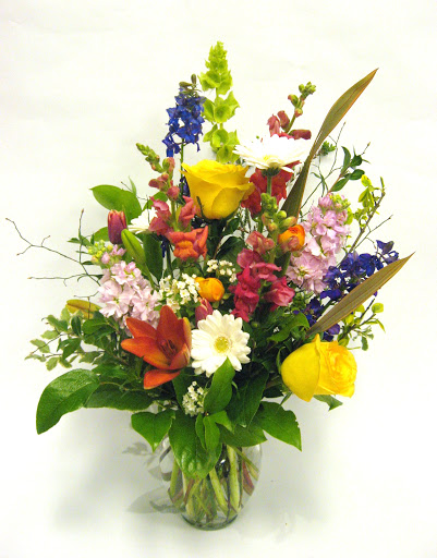 Bartlett Flowers & Gifts