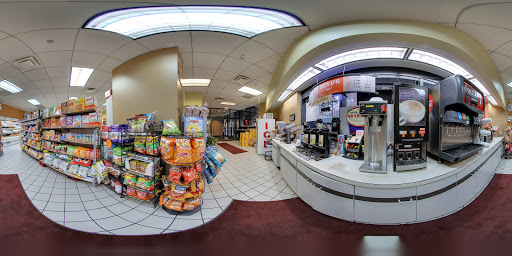 Liquor Store «The New York Market», reviews and photos, 693 W Waveland Ave, Chicago, IL 60613, USA