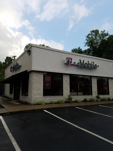 T-Mobile, 1785 N Eastman Rd, Kingsport, TN 37664, USA, 