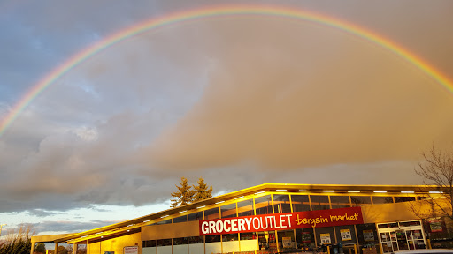 Grocery Store «Grocery Outlet Bargain Market», reviews and photos, 1755 NW 9th St #110, Corvallis, OR 97330, USA