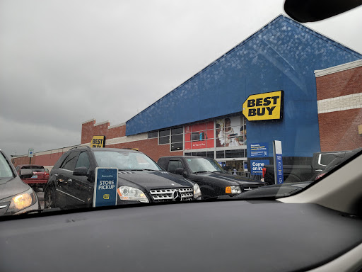 Electronics Store «Best Buy», reviews and photos, 5085 Shelbyville Rd, Louisville, KY 40207, USA