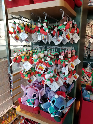 Toy Store «Disney Store», reviews and photos, 395 Santa Monica Place, Santa Monica, CA 90401, USA