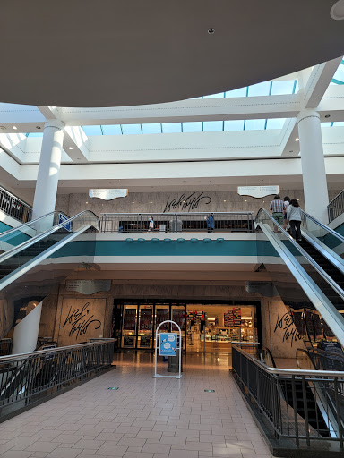 Department Store «Lord & Taylor», reviews and photos, 9629 Carousel Center, Syracuse, NY 13290, USA