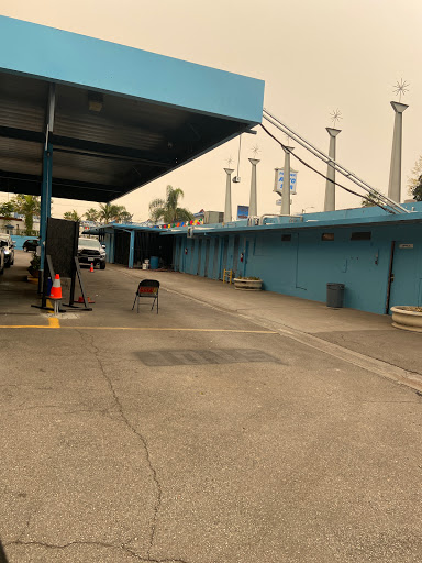 Car Wash «Premier Car Wash», reviews and photos, 17432 Ventura Blvd, Encino, CA 91316, USA