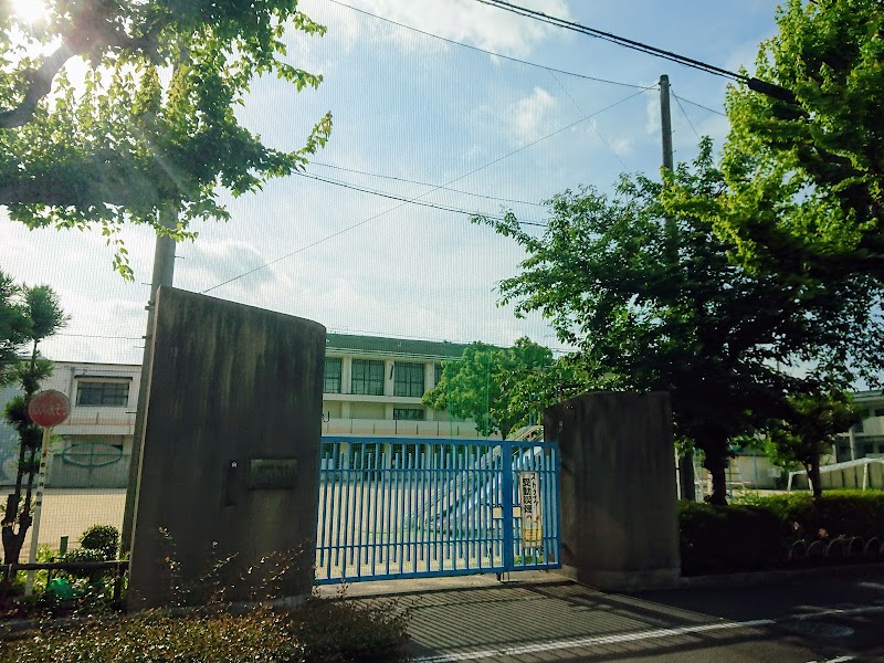 京都市立衣笠小学校
