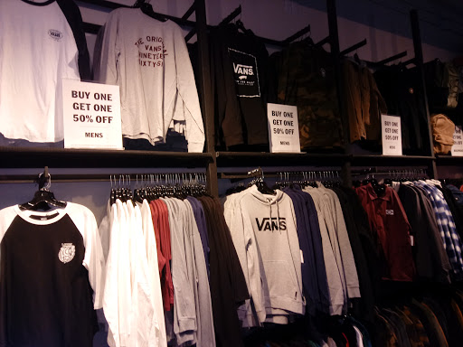 Shoe Store «Vans», reviews and photos, 4250 W Anthem Way, Phoenix, AZ 85086, USA